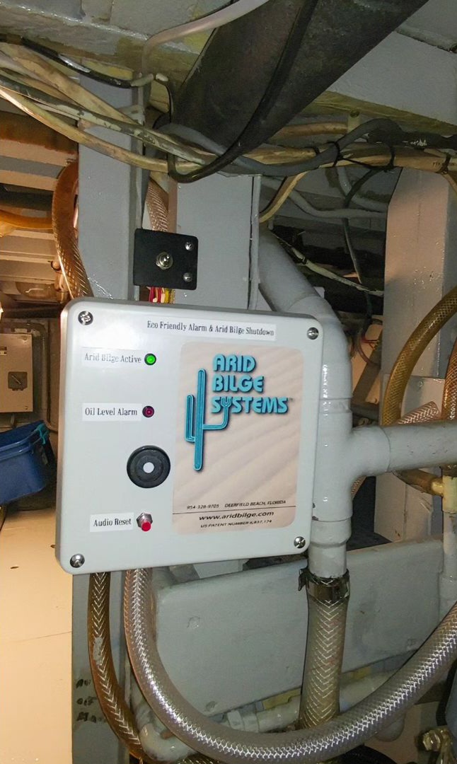 blue-guitar-alarm-panel - Arid Bilge Systems - Arid Bilge Systems Blue Guitar alarm panel labeled for Arid bilge activity, oil level and shutdown.
